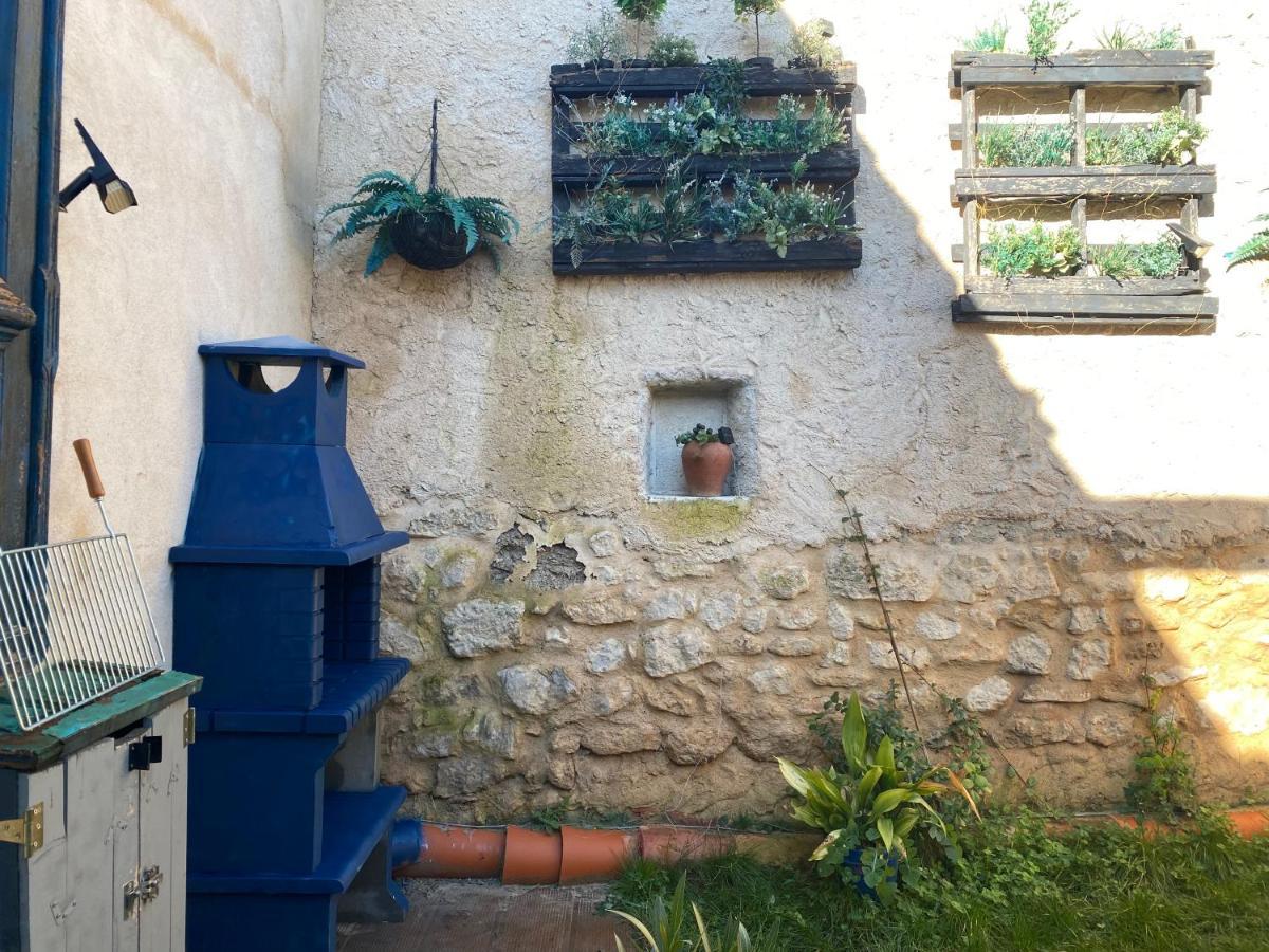 Casa Rural Atelier - Jardin Y Terraza Velliza ภายนอก รูปภาพ